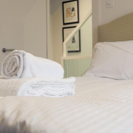 2 Bedroom Apartment Hammersmith Grove Sleeps 4 London Exterior foto