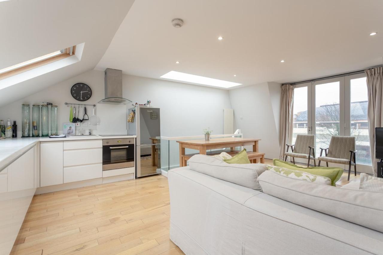 2 Bedroom Apartment Hammersmith Grove Sleeps 4 London Exterior foto